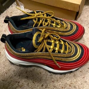 Airmax red and gold